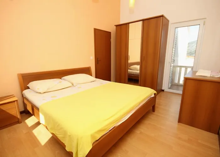 Kneza 9171a 公寓 Pupnat